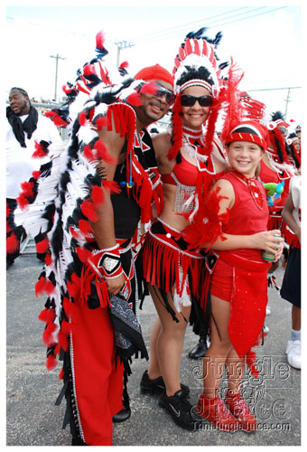 broward_carnival_2007_pt1-139