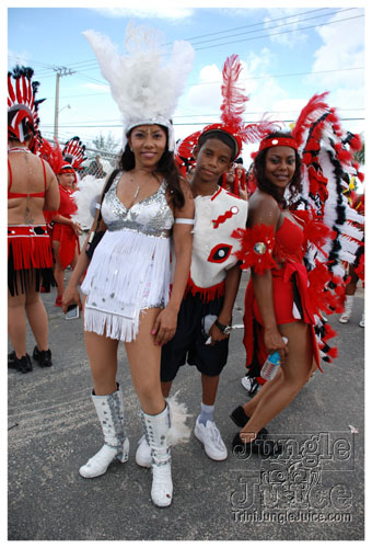 broward_carnival_2007_pt1-140