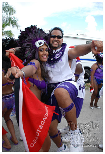 broward_carnival_2007_pt1-154