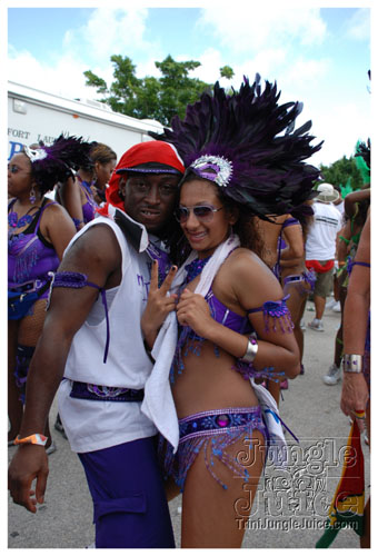 broward_carnival_2007_pt1-155