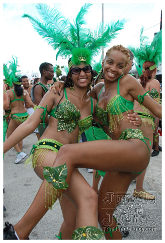 broward_carnival_2007_pt1-160