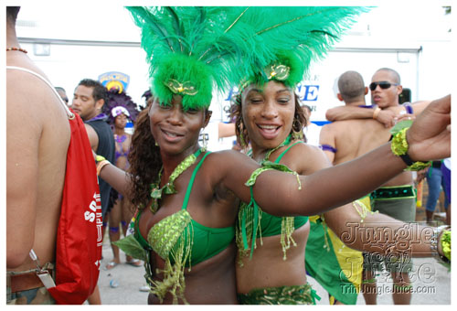 broward_carnival_2007_pt1-161
