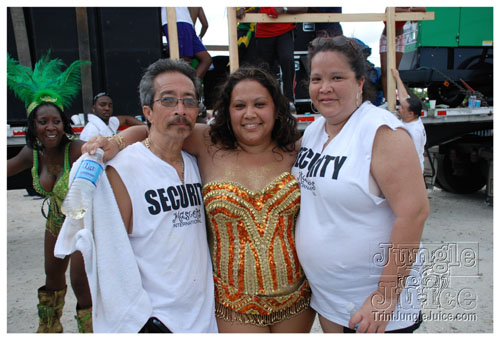 broward_carnival_2007_pt1-162