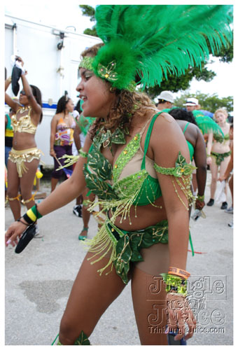 broward_carnival_2007_pt1-164