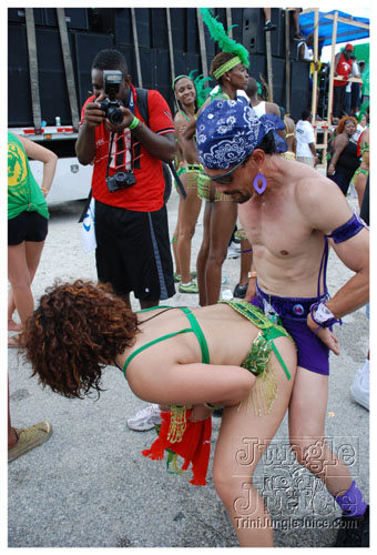 broward_carnival_2007_pt1-170