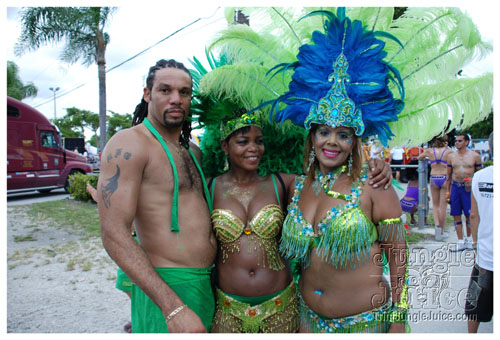broward_carnival_2007_pt1-201