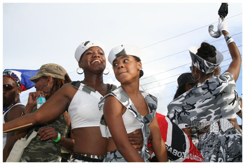 broward_carnival_2007_pt1-229