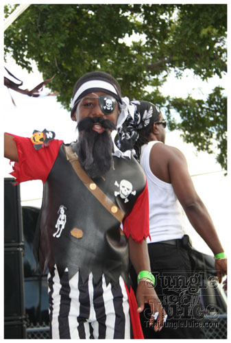 broward_carnival_2007_pt1-237