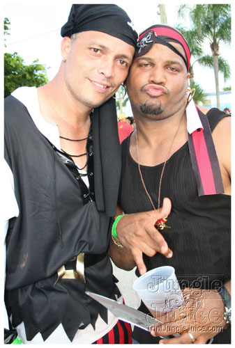 broward_carnival_2007_pt1-240