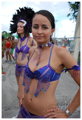 broward_carnival_2007_pt2-001
