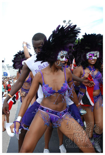 broward_carnival_2007_pt2-009
