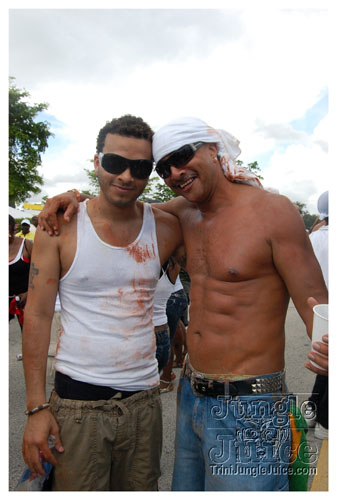 broward_carnival_2007_pt2-037