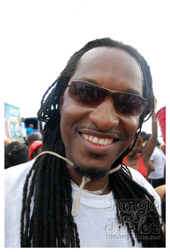 broward_carnival_2007_pt2-039