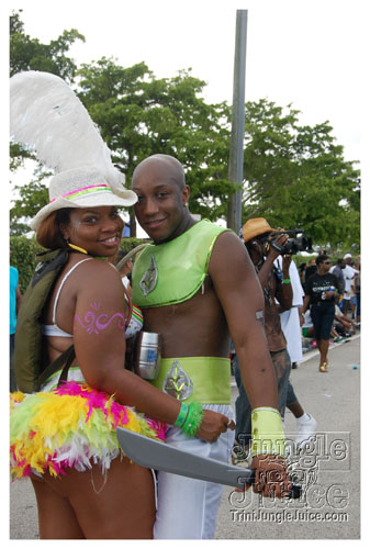 broward_carnival_2007_pt2-041