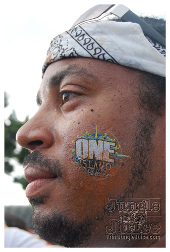 broward_carnival_2007_pt2-084