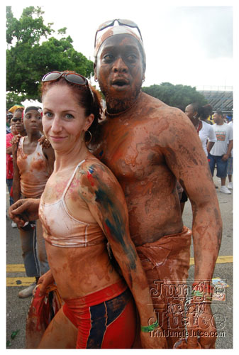 broward_carnival_2007_pt2-085