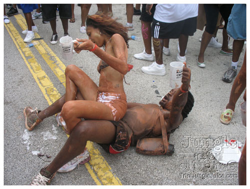 broward_carnival_2007_pt2-100
