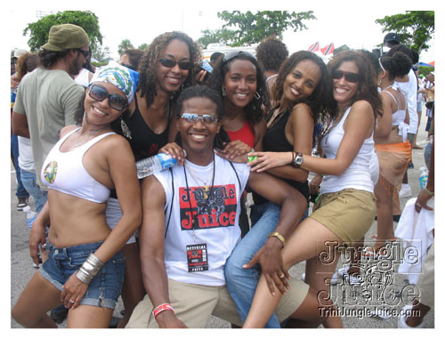 broward_carnival_2007_pt2-102