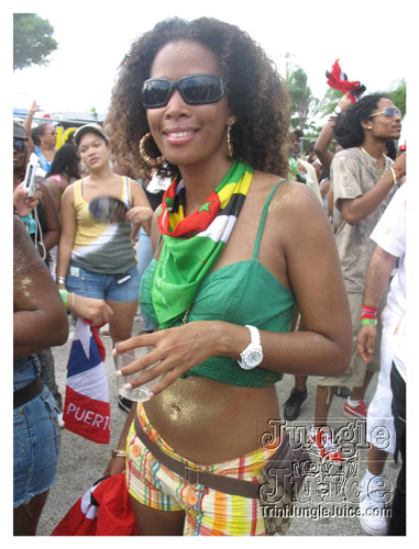 broward_carnival_2007_pt2-106