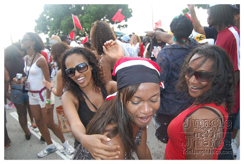 broward_carnival_2007_pt2-118