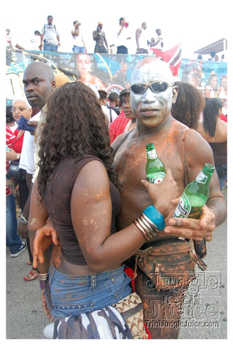 broward_carnival_2007_pt2-119