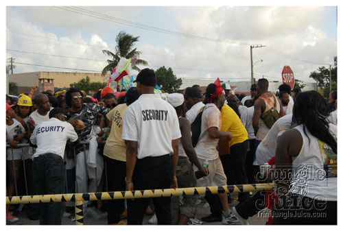 broward_carnival_2007_pt2-124