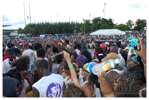 broward_carnival_2007_pt2-135