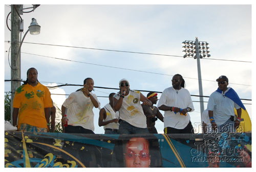 broward_carnival_2007_pt2-137