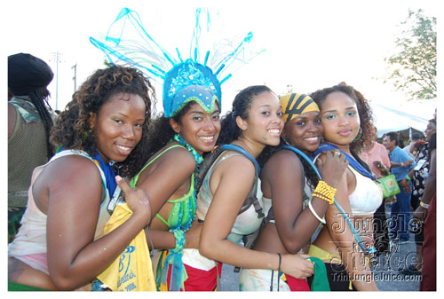 broward_carnival_2007_pt2-143