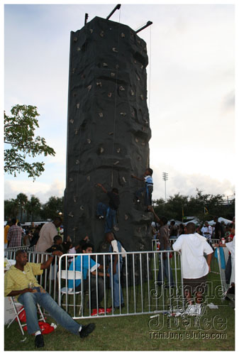 broward_carnival_2007_pt2-147