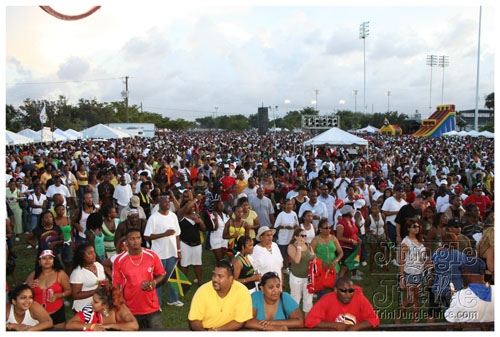 broward_carnival_2007_pt2-159