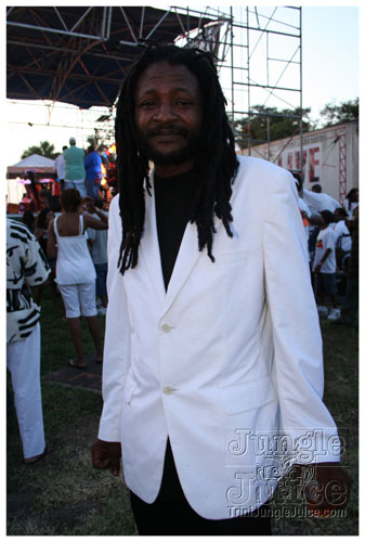 broward_carnival_2007_pt2-162