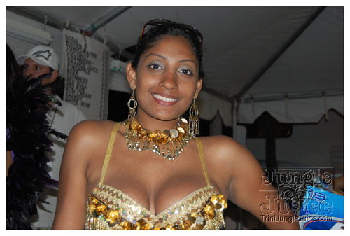 broward_carnival_2007_pt2-169