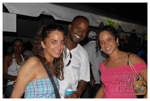 broward_carnival_2007_pt2-184