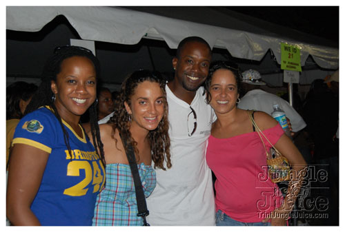 broward_carnival_2007_pt2-185