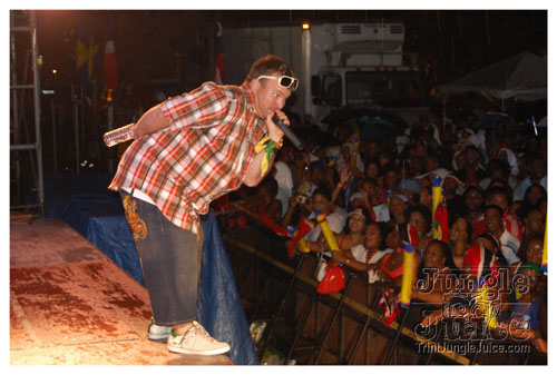 broward_carnival_2007_pt2-215