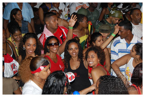 broward_carnival_2007_pt2-224