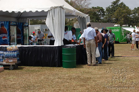 canada_vs_ireland_warmup-13
