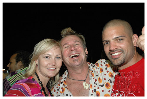 carnival_collision_2007-073