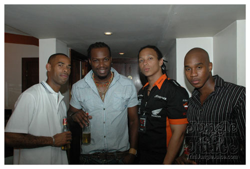 carnival_collision_2007-083