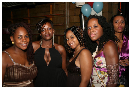 christmas_kiss_2007-030