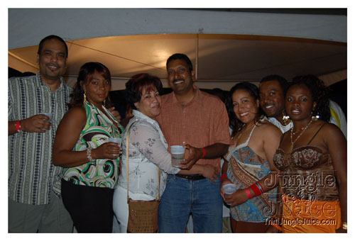 carnival_in_yuh_backyard_4-008