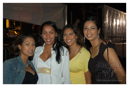 carnival_in_yuh_backyard_4-013