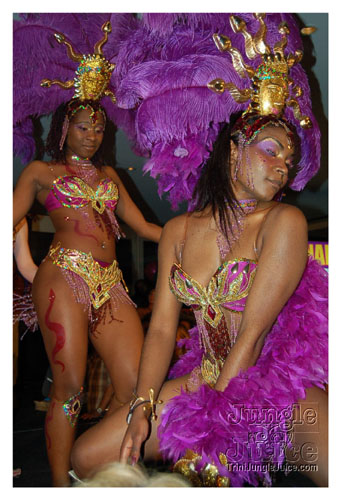 cnz_bandlaunch_2007-081