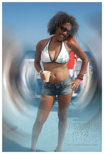 booze_cruise_2007-001