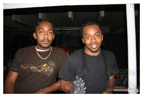 darkers_on_the_water-003