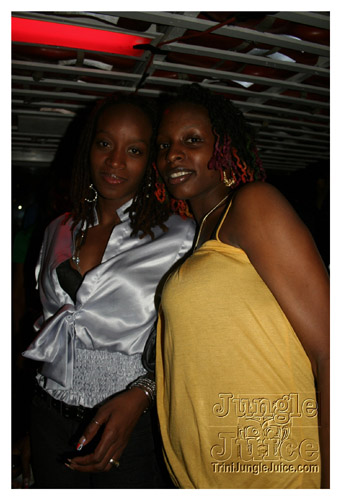 darkers_on_the_water-069