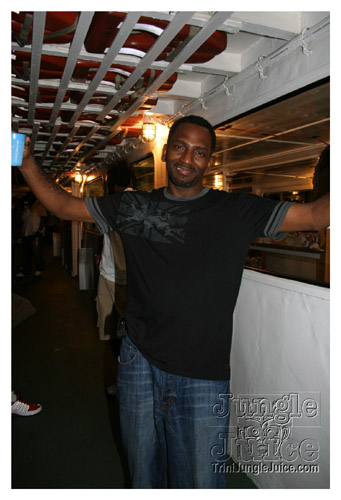 darkers_on_the_water-083