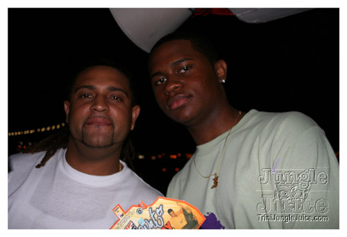 darkers_on_the_water-107