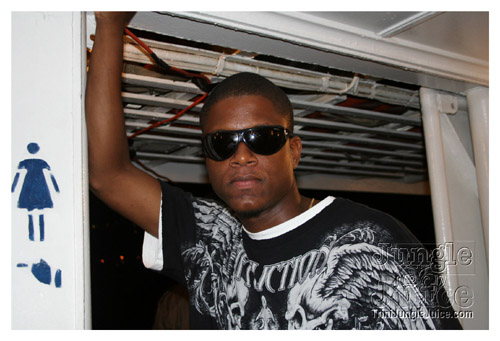 darkers_on_the_water-121